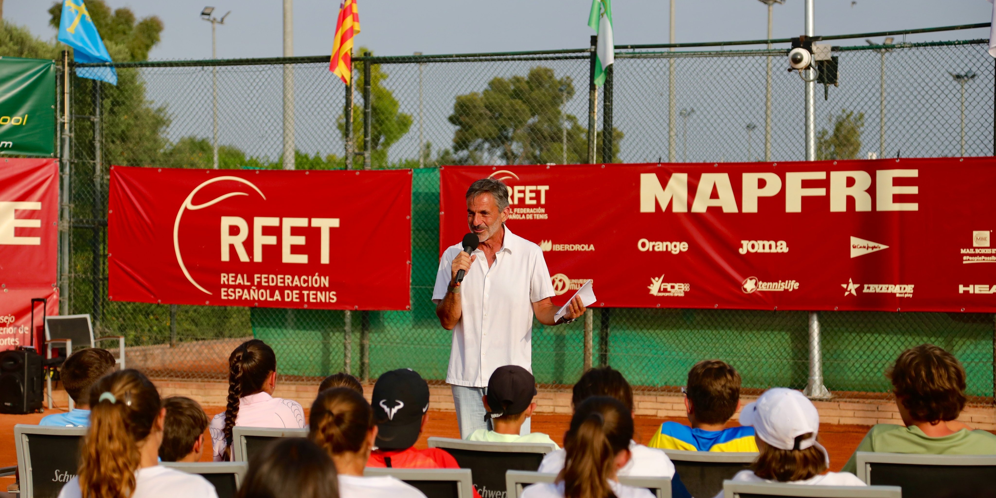 Emilio Sánchez Vicario delivers Keynote speech in CTO. Spain MAPFRE tennis Alevín.